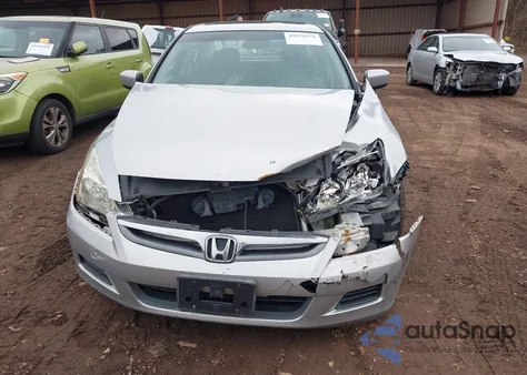 2006 Honda Accord 2.4 Ex z USA, uszkodzony, nr VIN 1HGCM56726A026820